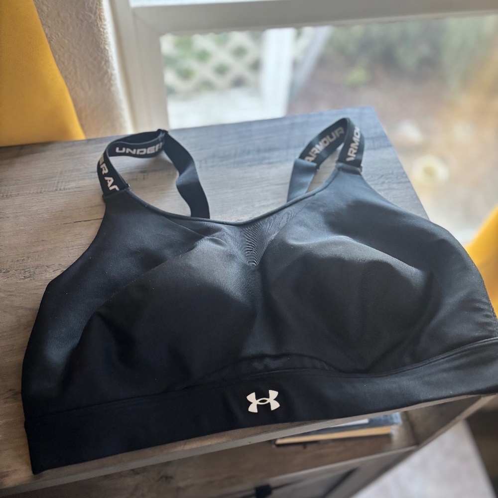 Under Armour Sports Bra - High Impact